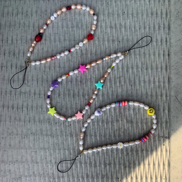 My Happy Place Phone String / Pearl Phone Strap - Picture 4 of 6